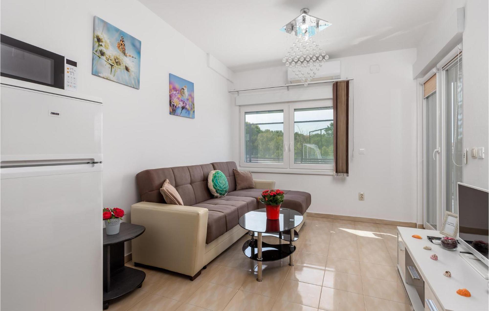 Stunning Apartment In Vrh Vrh (Krk) Exterior foto