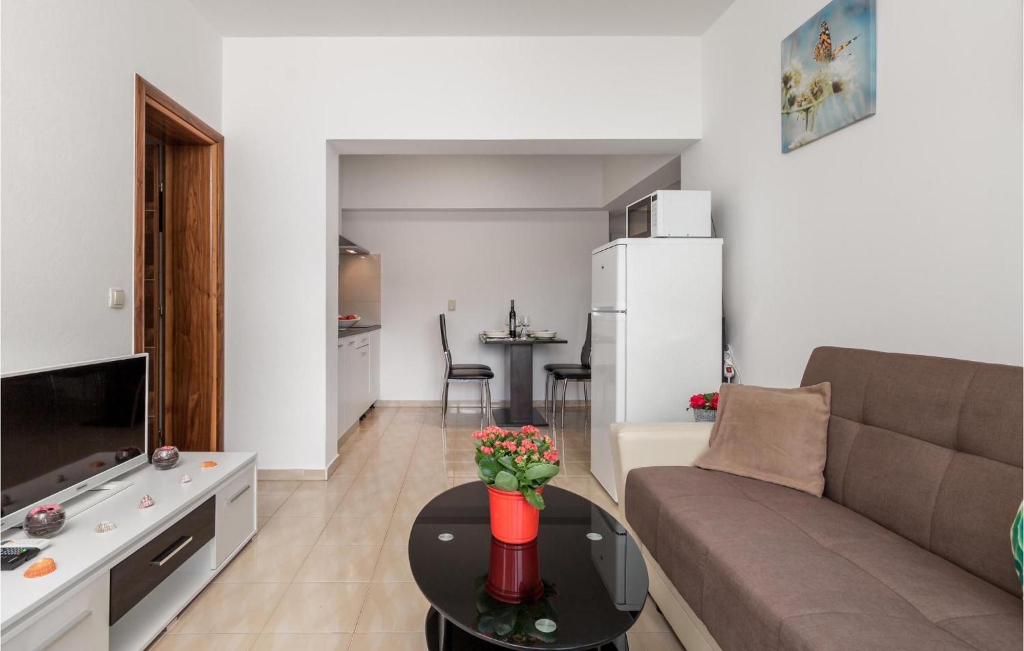 Stunning Apartment In Vrh Vrh (Krk) Exterior foto
