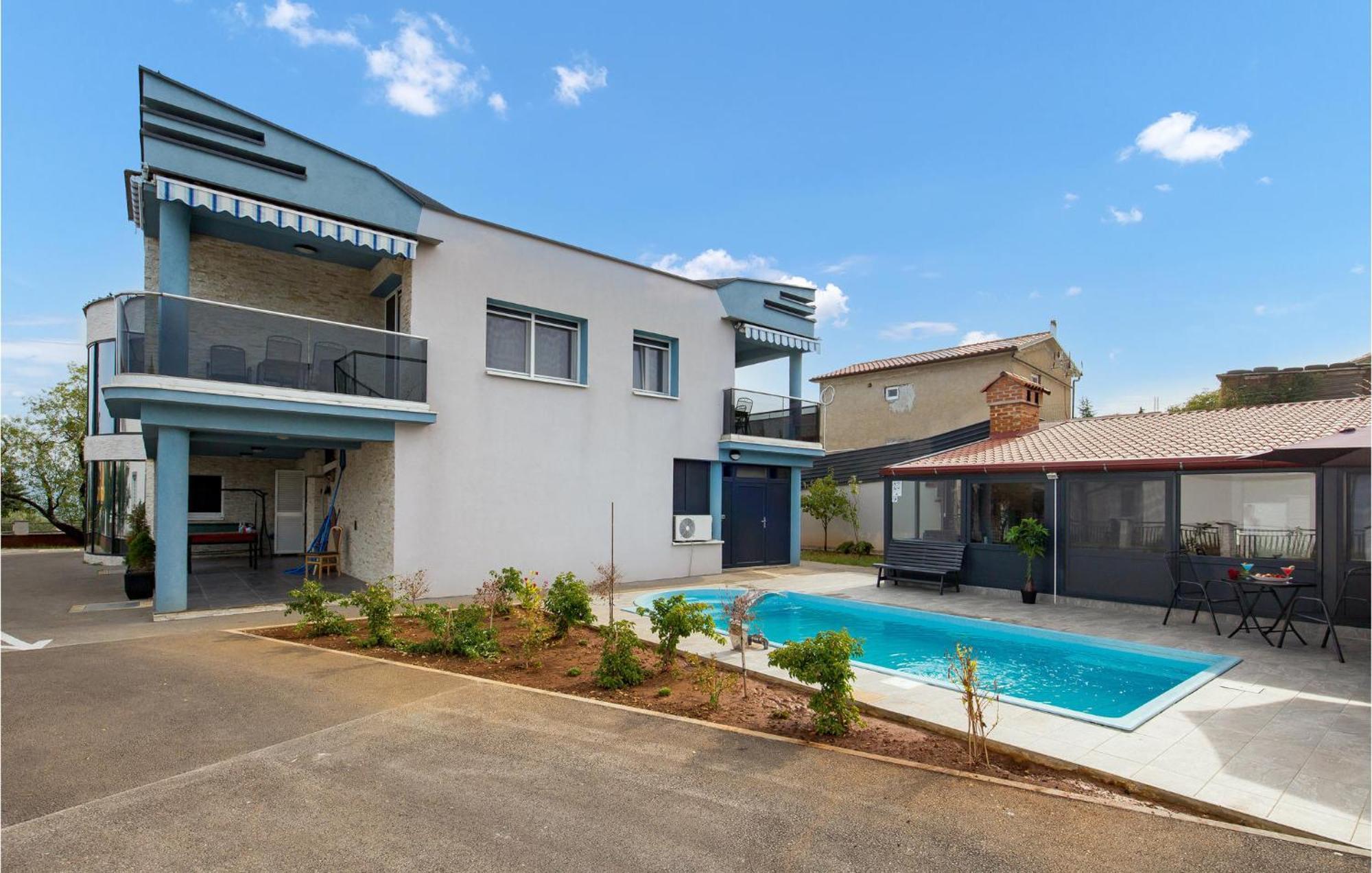 Stunning Apartment In Vrh Vrh (Krk) Exterior foto